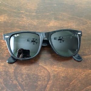 Ray-Ban Wayfarer Black Sunglasses